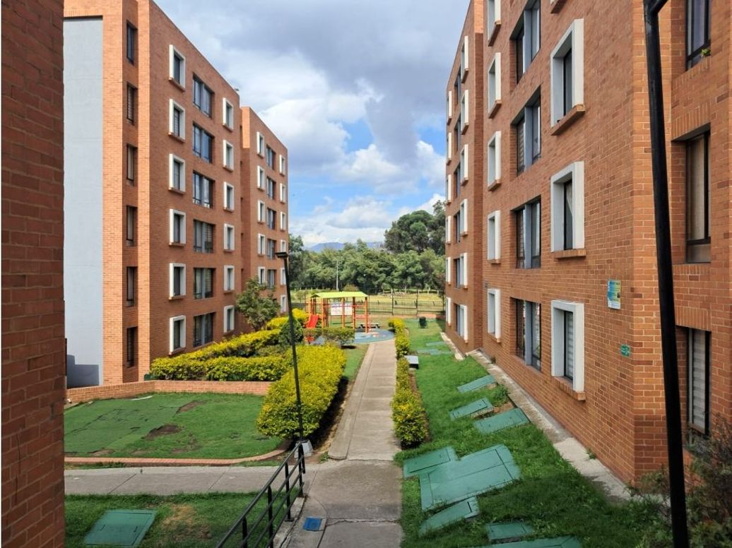 Apartamento de 3 alcobas en venta en Madelena, Bogotá, 48 m² · foto 3 de 13