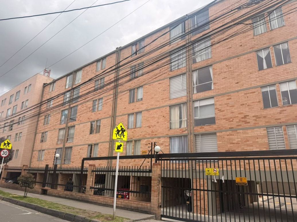Apartamento de 3 alcobas en venta en Cantalejo, Bogotá, 59 m² · foto 6 de 20