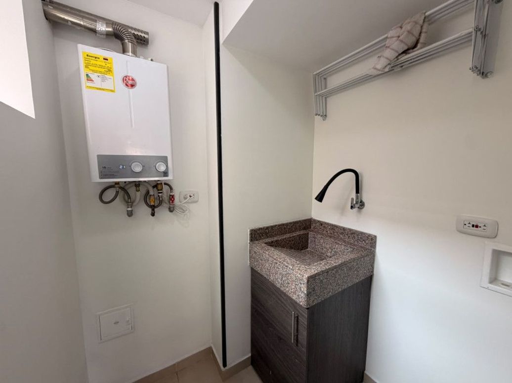 Apartamento de 3 alcobas en venta en Cantalejo, Bogotá, 59 m² · foto 14 de 20