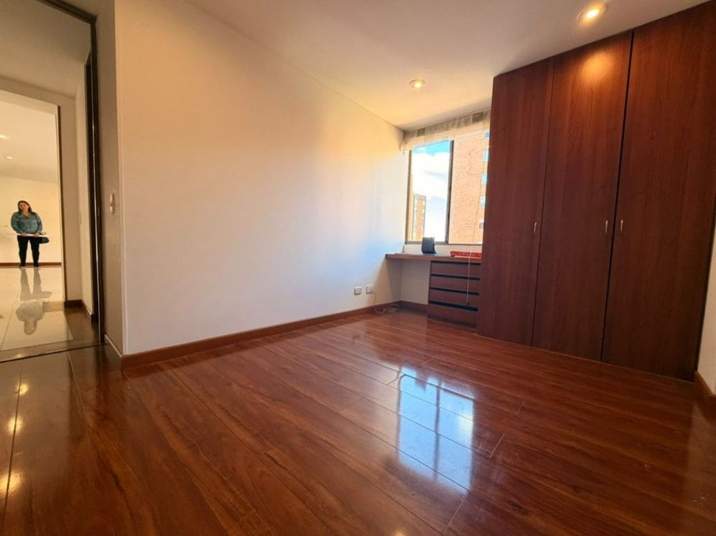 Apartamento de 3 alcobas en venta en Cr. Atabanza, Bogotá, 112 m² · foto 11 de 20
