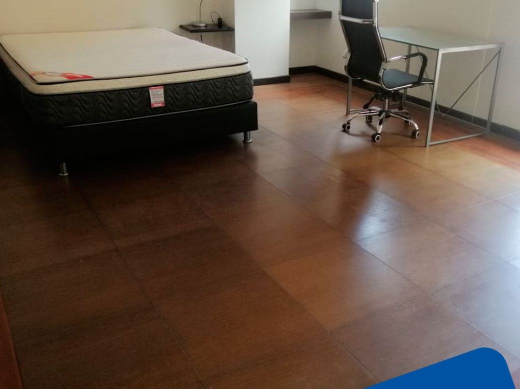 Apartamento de 3 alcobas en venta en Santa Barbara Central, Bogotá, 225 m² · foto 6 de 20