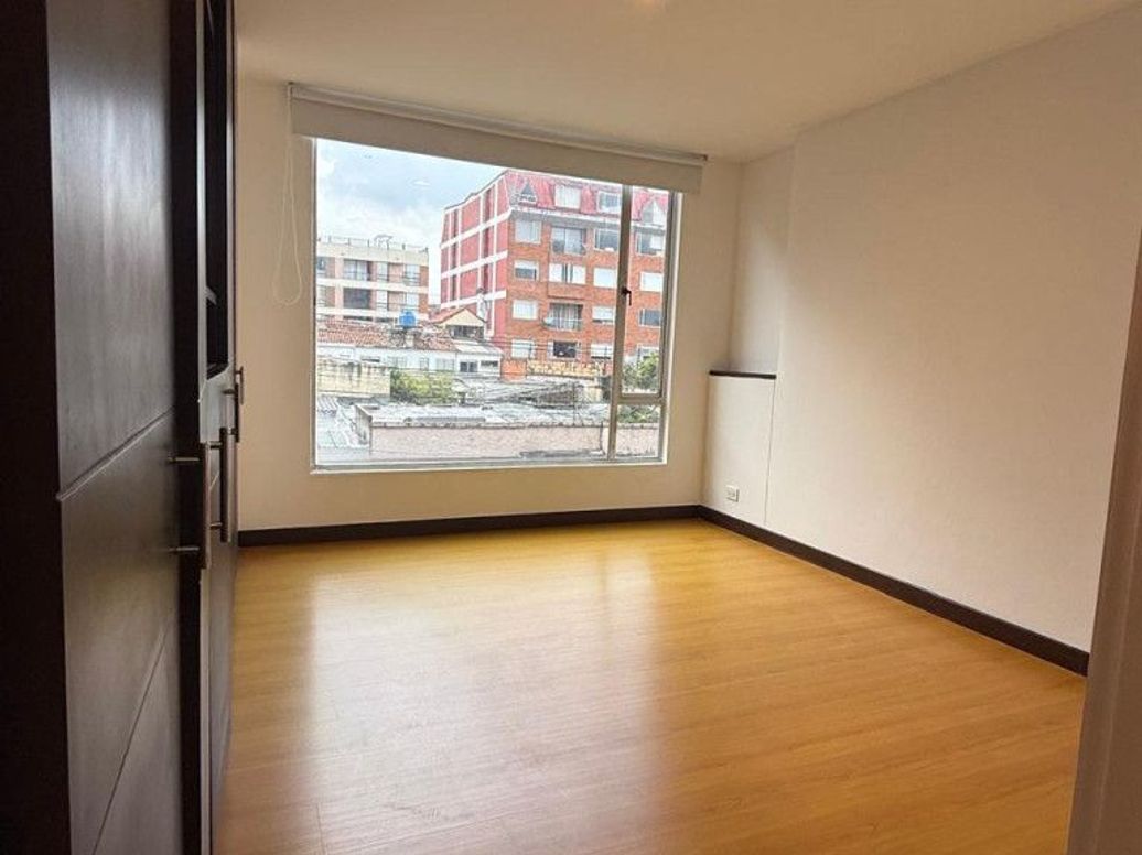 Apartamento de 2 alcobas en venta en El Batan, Bogotá, 65 m² · foto 7 de 8