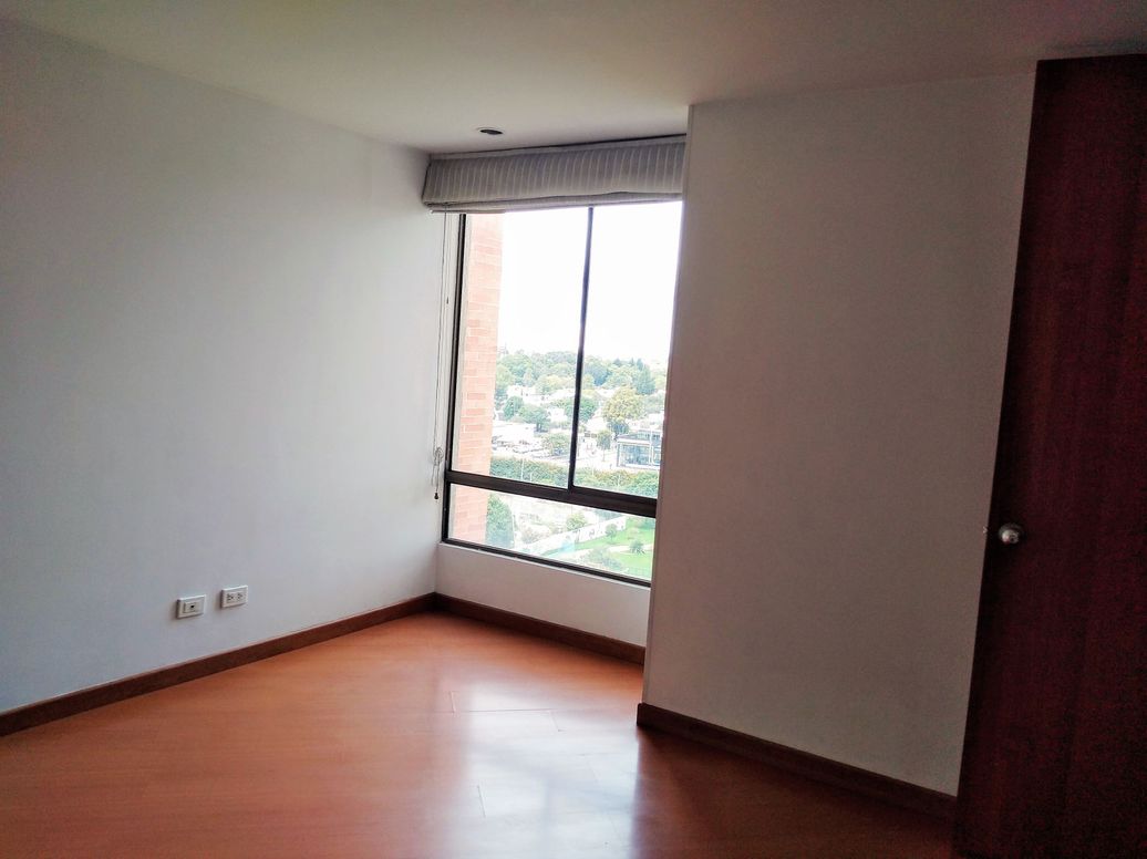 Apartamento de 3 alcobas en venta en Ub. Cordoba Niza, Bogotá, 103 m² · foto 14 de 20