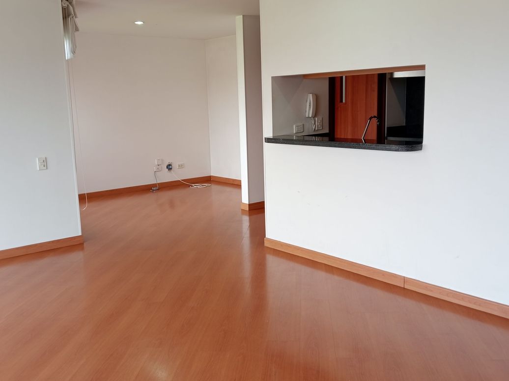 Apartamento de 3 alcobas en venta en Ub. Cordoba Niza, Bogotá, 103 m² · foto 16 de 20