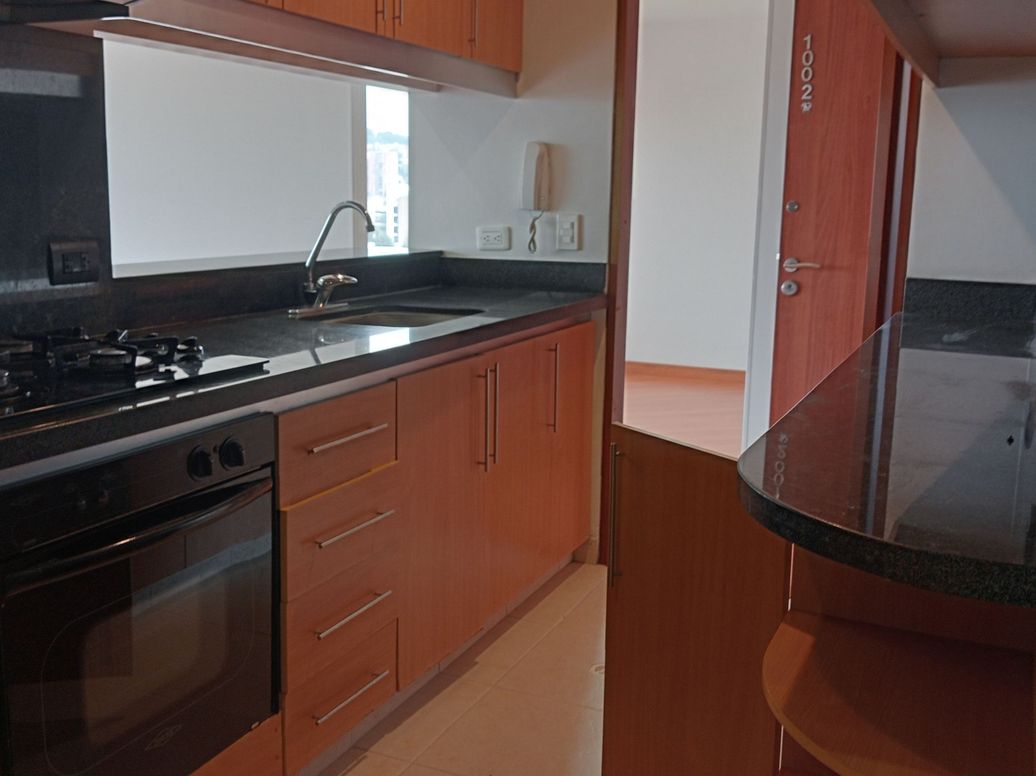Apartamento de 3 alcobas en venta en Ub. Cordoba Niza, Bogotá, 103 m² · foto 2 de 20