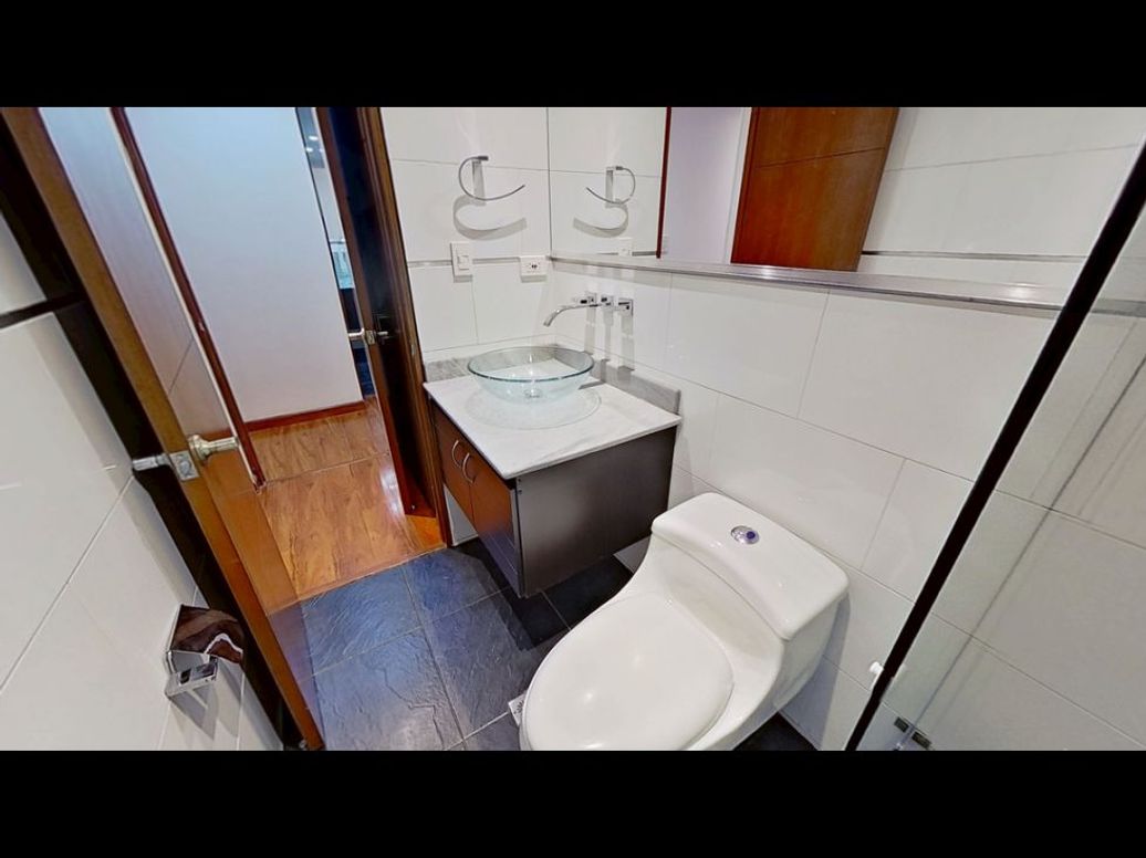 Apartamento de 2 alcobas en venta en Santa Barbara Central, Bogotá, 83 m² · foto 13 de 20