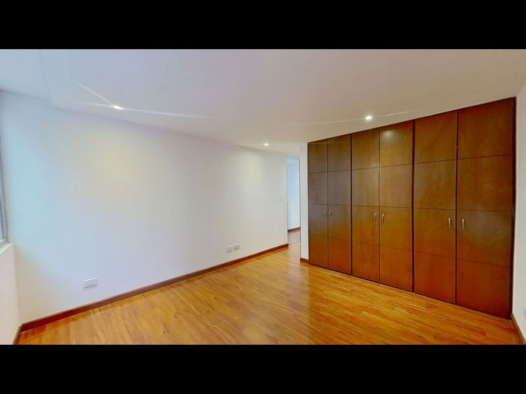Apartamento de 2 alcobas en venta en Santa Barbara Central, Bogotá, 83 m² · foto 16 de 20