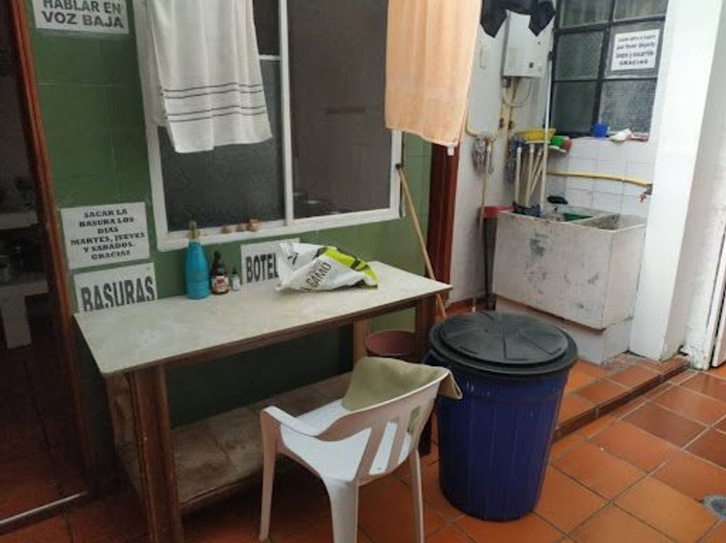 Casa de 15 alcobas en venta en Calvo Sur, Bogotá, 304 m² · foto 14 de 20