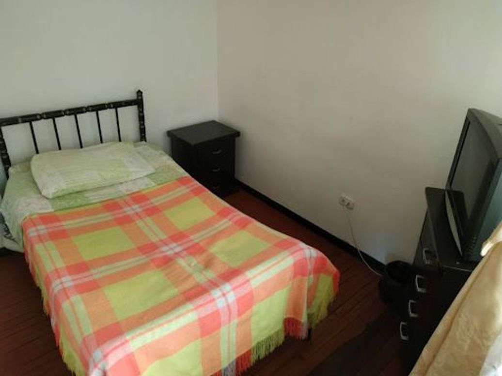 Casa de 15 alcobas en venta en Calvo Sur, Bogotá, 304 m² · foto 4 de 20