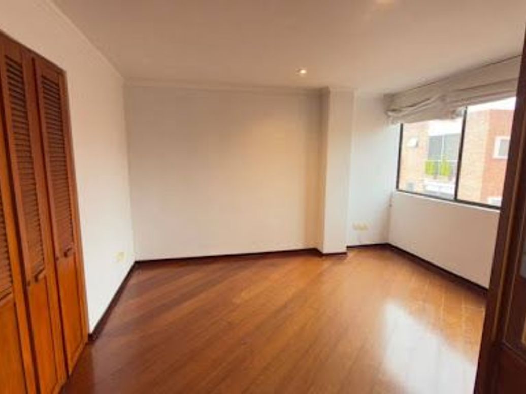 Apartamento de 1 alcoba en venta en San Patricio, Bogotá, 89 m² · foto 7 de 14