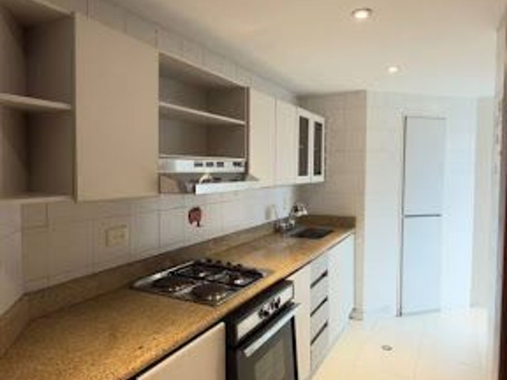 Apartamento de 1 alcoba en venta en San Patricio, Bogotá, 89 m² · foto 8 de 14