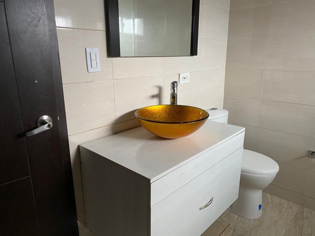 Casa de 4 alcobas en venta en Cedro Salazar, Bogotá, 151 m² · foto 16 de 16