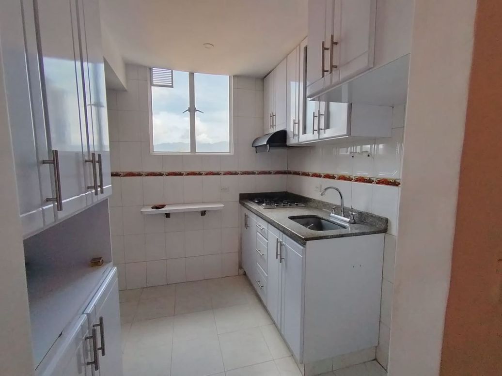 Apartamento de 3 alcobas en venta en Carlos Lleras, Bogotá, 68 m² · foto 7 de 19