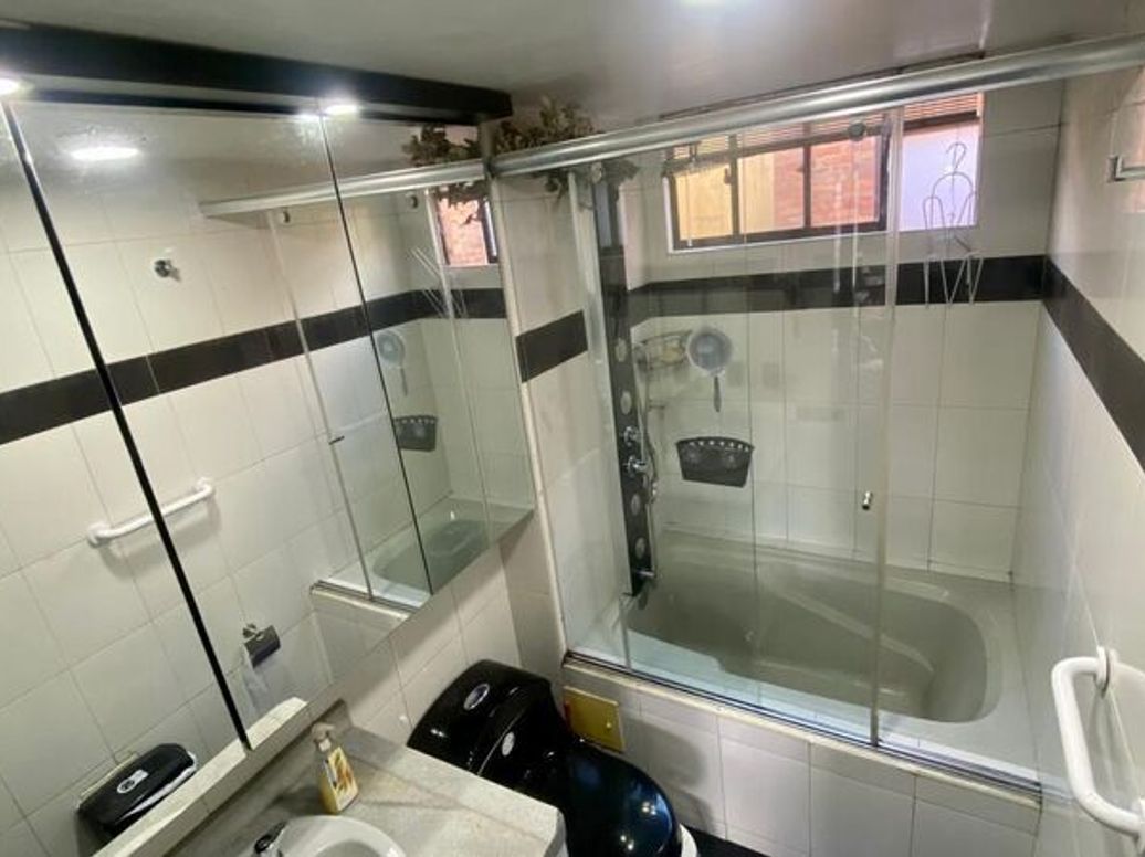 Apartamento de 3 alcobas en venta en Lisboa, Bogotá, 150 m² · foto 8 de 14