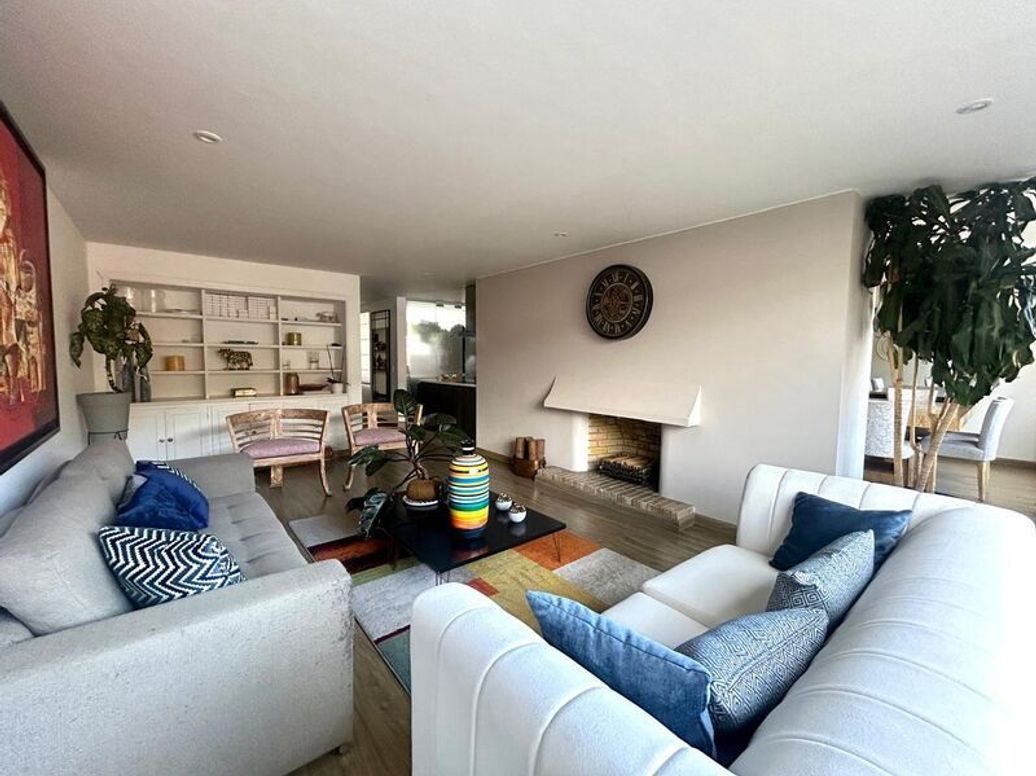 Apartamento de 3 alcobas en venta en La Catedral, Bogotá, 176 m² · foto 4 de 20