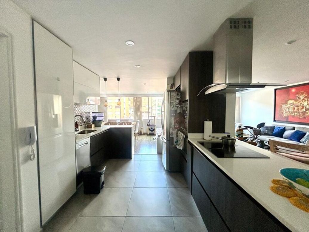 Apartamento de 3 alcobas en venta en La Catedral, Bogotá, 176 m² · foto 7 de 20
