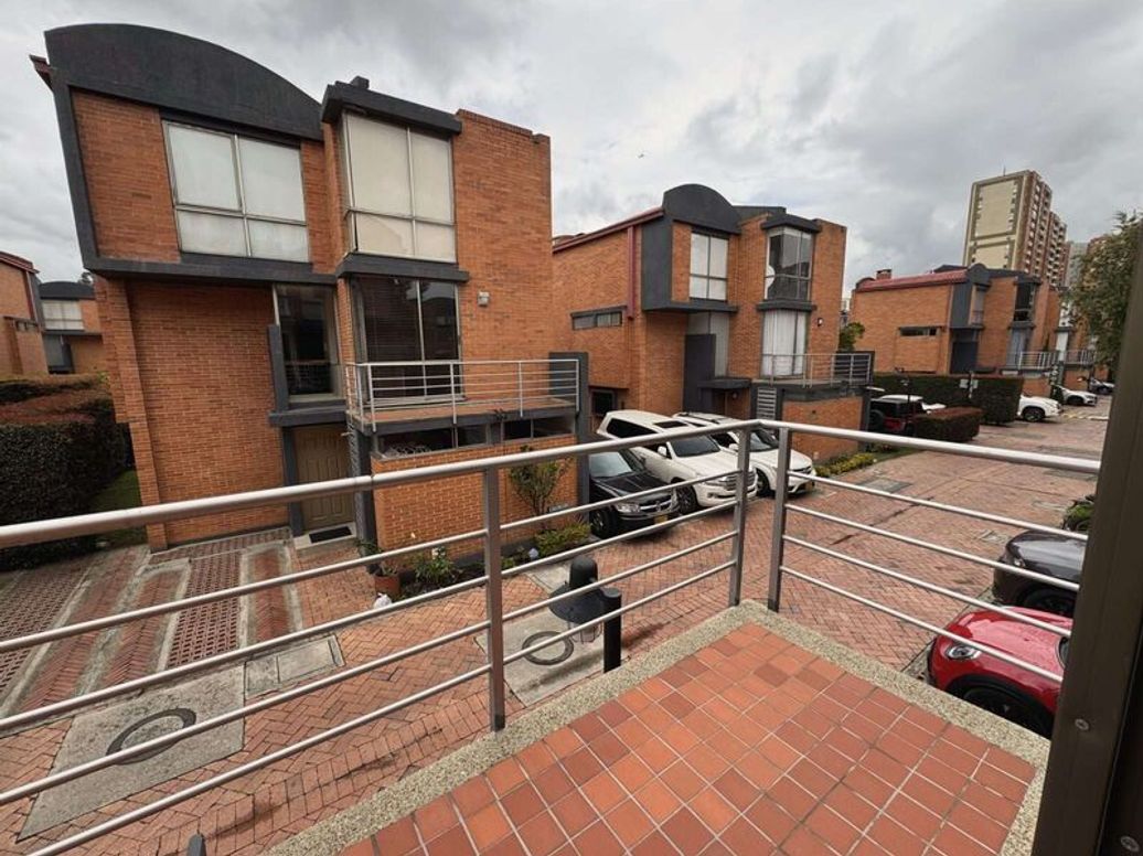 Casa de 3 alcobas en venta en Cr Hacienda De Iberia Et. I, Bogotá, 207 m² · foto 5 de 20