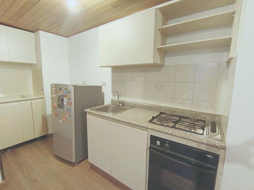 Apartaestudio en venta en Parques De Lorena, Bogotá, 33 m² · foto 6 de 15