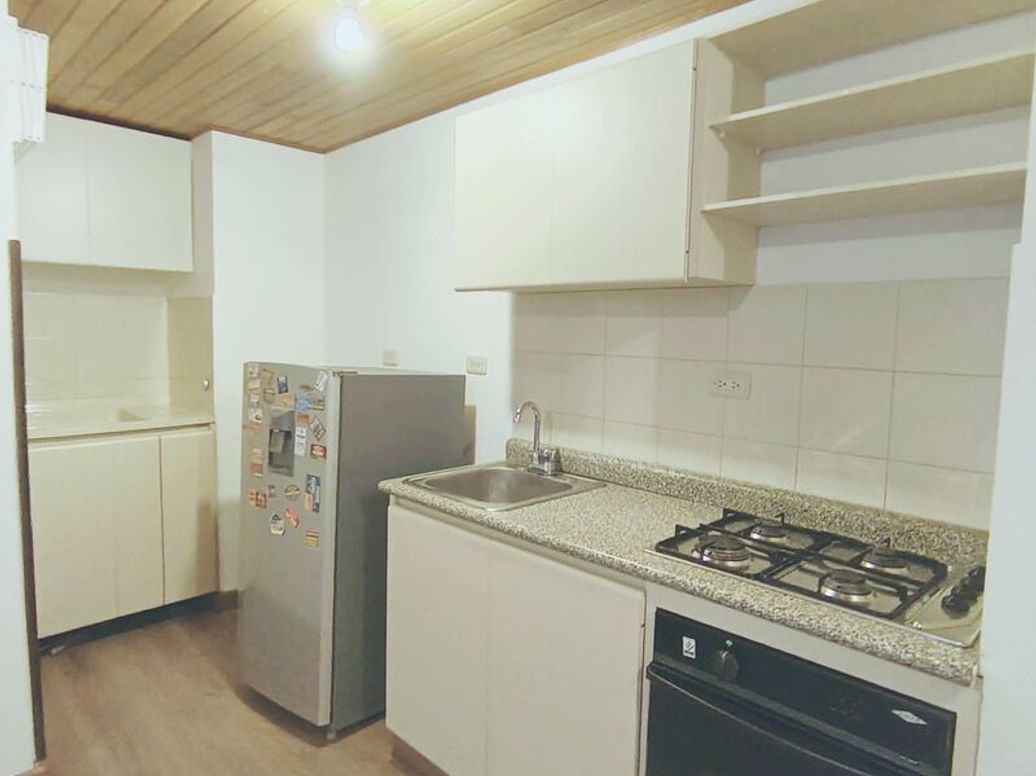 Apartaestudio en venta en Parques De Lorena, Bogotá, 33 m² · foto 7 de 15