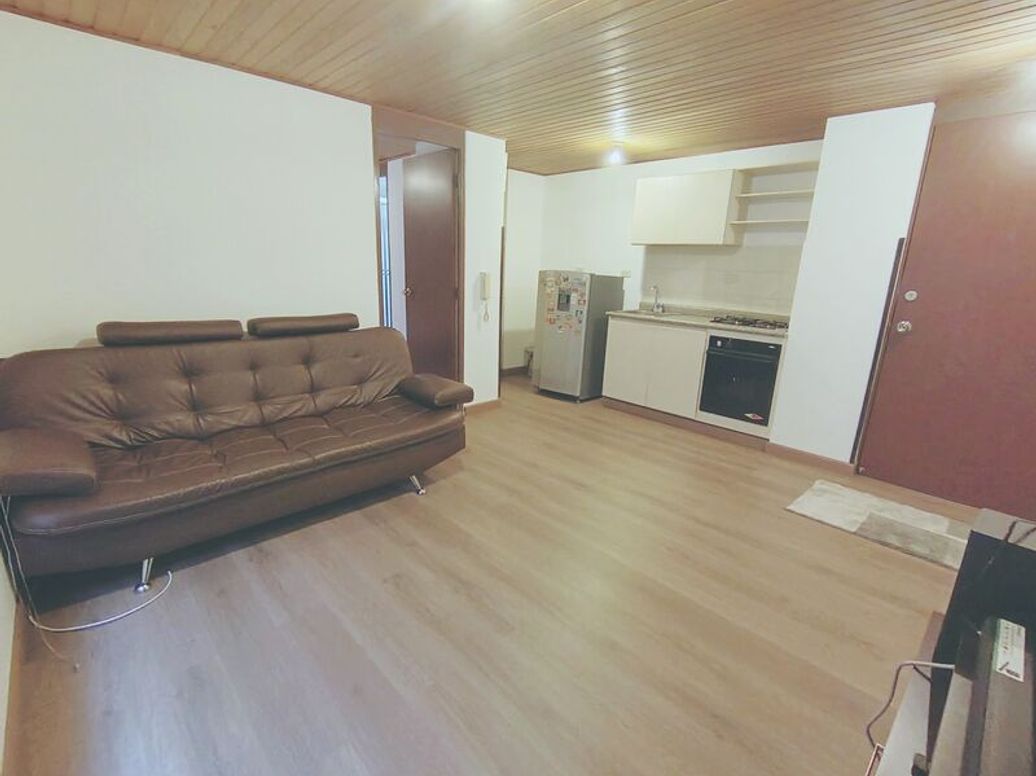 Apartaestudio en venta en Parques De Lorena, Bogotá, 33 m² · foto 2 de 15