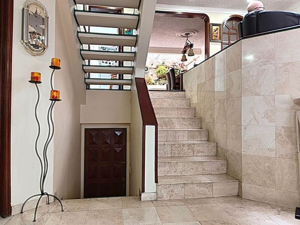 Casa de 4 alcobas en venta en San Patricio, Bogotá, 194 m² · foto 5 de 20
