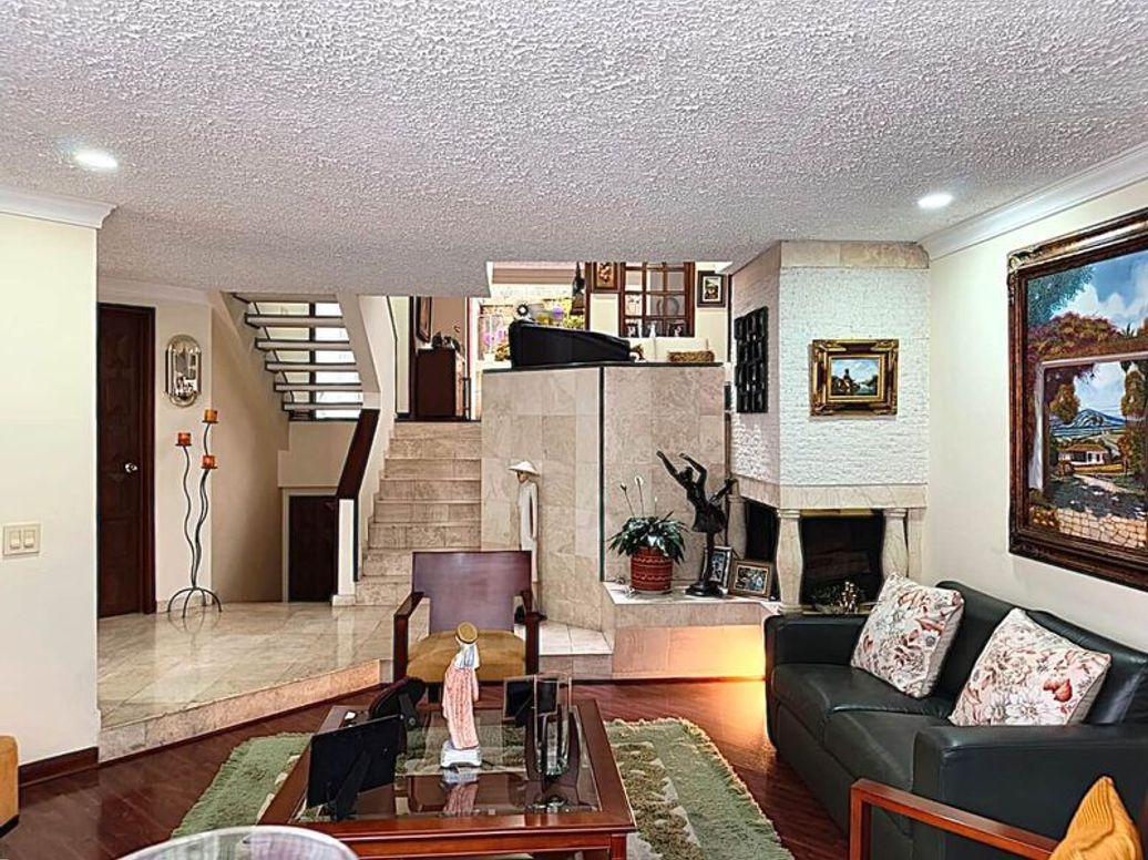 Casa de 4 alcobas en venta en San Patricio, Bogotá, 194 m² · foto 3 de 20
