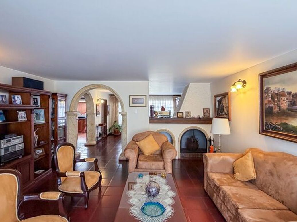 Casa de 3 alcobas en venta en Los Cedritos, Bogotá, 238 m² · foto 18 de 20