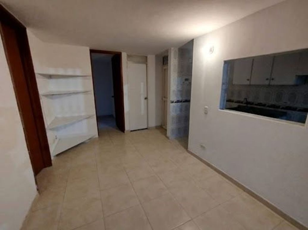 Apartamento de 2 alcobas en arriendo en Suba Centro, Bogotá, 45 m² · foto 2 de 16