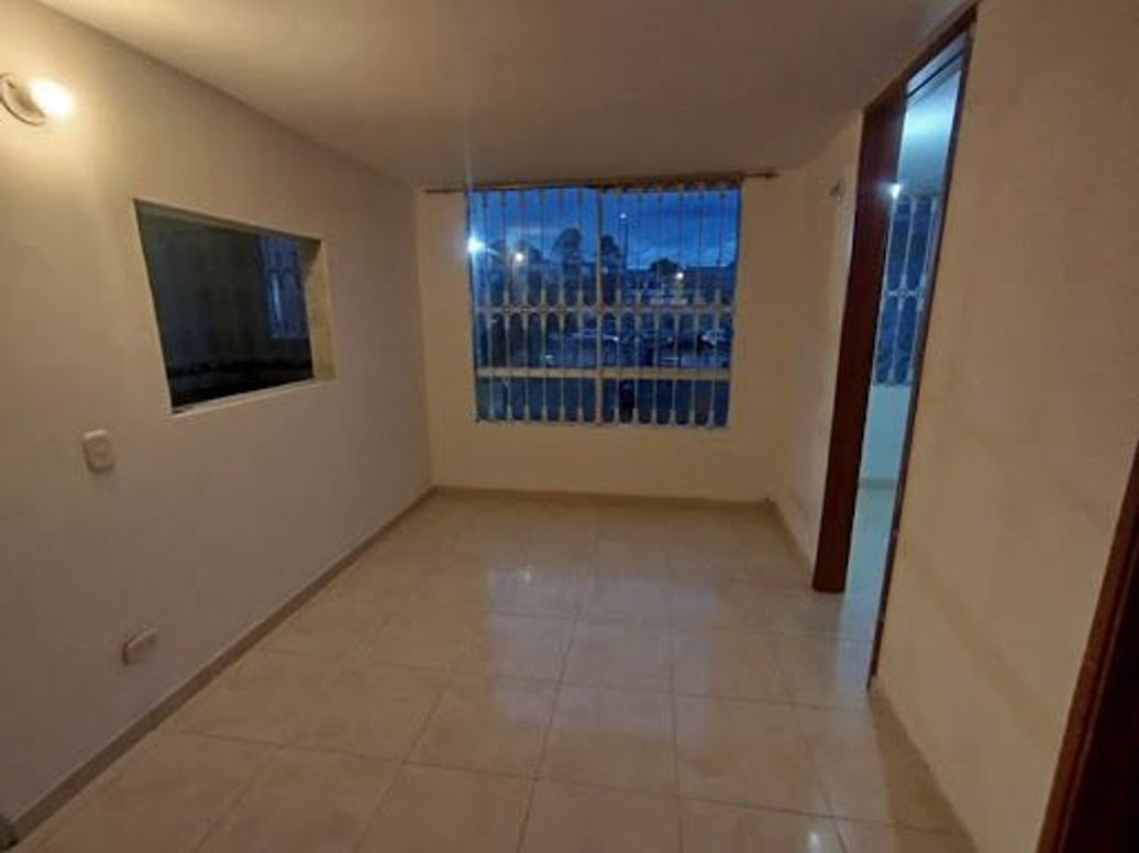 Apartamento de 2 alcobas en arriendo en Suba Centro, Bogotá, 45 m² · foto 3 de 16