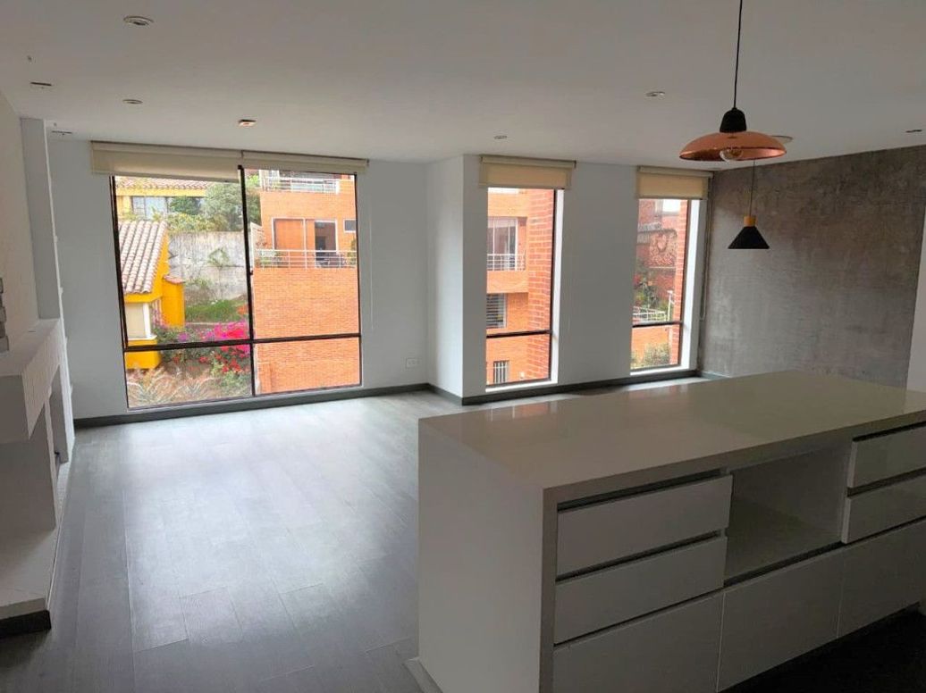 Apartamento de 3 alcobas en arriendo en Las Nieves, Bogotá, 104 m² · foto 3 de 20