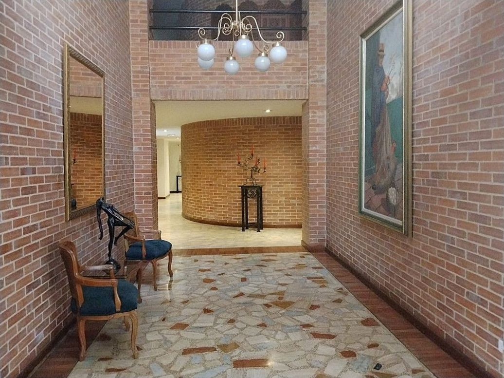 Apartamento de 3 alcobas en arriendo en Las Nieves, Bogotá, 104 m² · foto 2 de 20