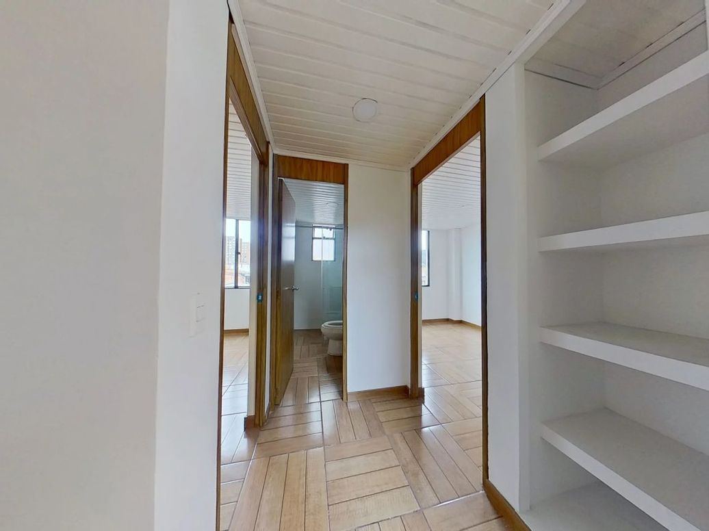 Apartamento de 3 alcobas en venta en Toberin, Bogotá, 53 m² · foto 2 de 20