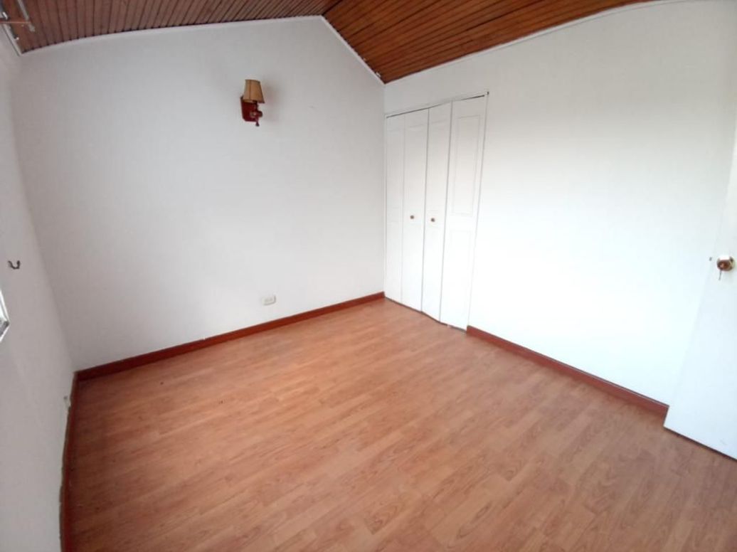 Casa de 4 alcobas en venta en Americas Occidental Et. Ii, Bogotá, 230 m² · foto 19 de 20