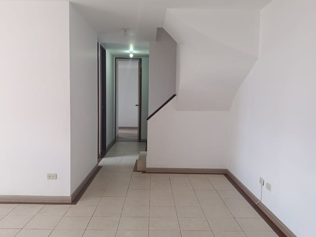 Apartamento de 3 alcobas en venta en Samper, Bogotá, 112 m² · foto 2 de 18