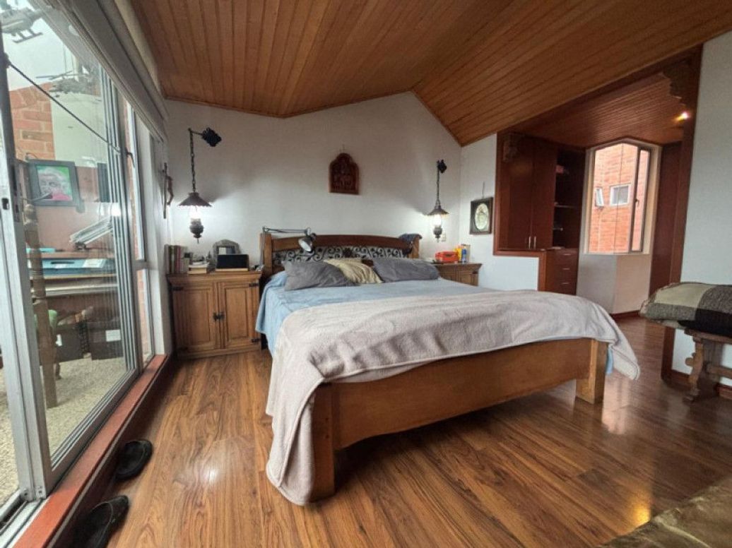 Apartamento de 3 alcobas en venta en El Batan, Bogotá, 157 m² · foto 3 de 17