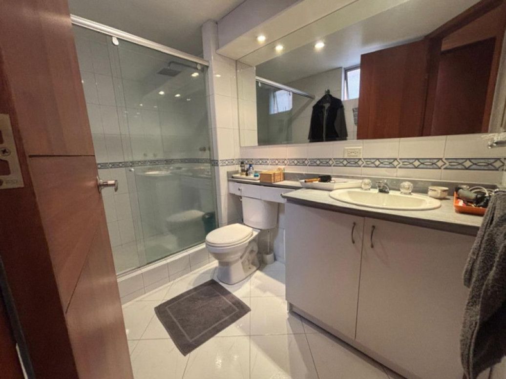 Apartamento de 3 alcobas en venta en El Batan, Bogotá, 157 m² · foto 11 de 17