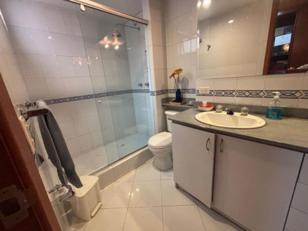 Apartamento de 3 alcobas en venta en El Batan, Bogotá, 157 m² · foto 15 de 17
