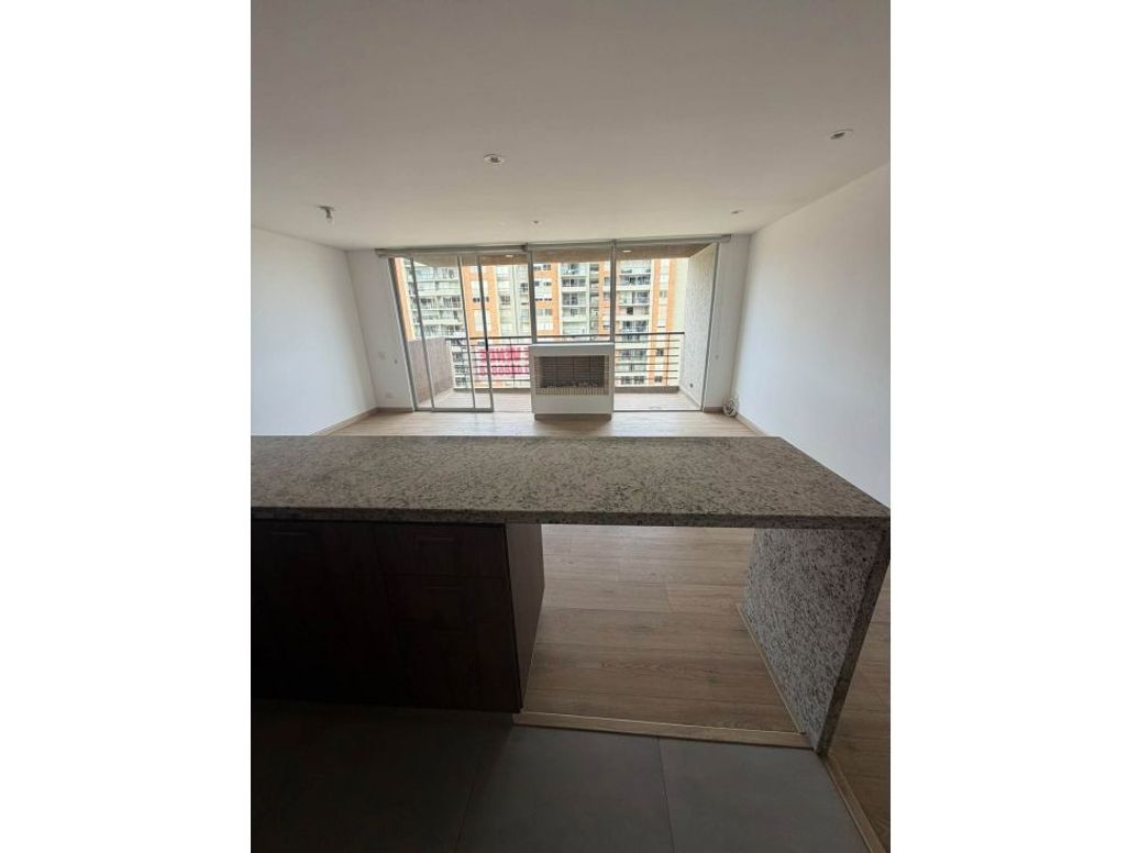 Apartamento de 3 alcobas en venta en La Felicidad, Bogotá, 131 m² · foto 5 de 20