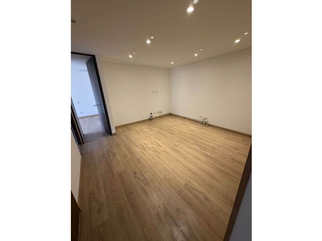 Apartamento de 3 alcobas en venta en La Felicidad, Bogotá, 131 m² · foto 13 de 20