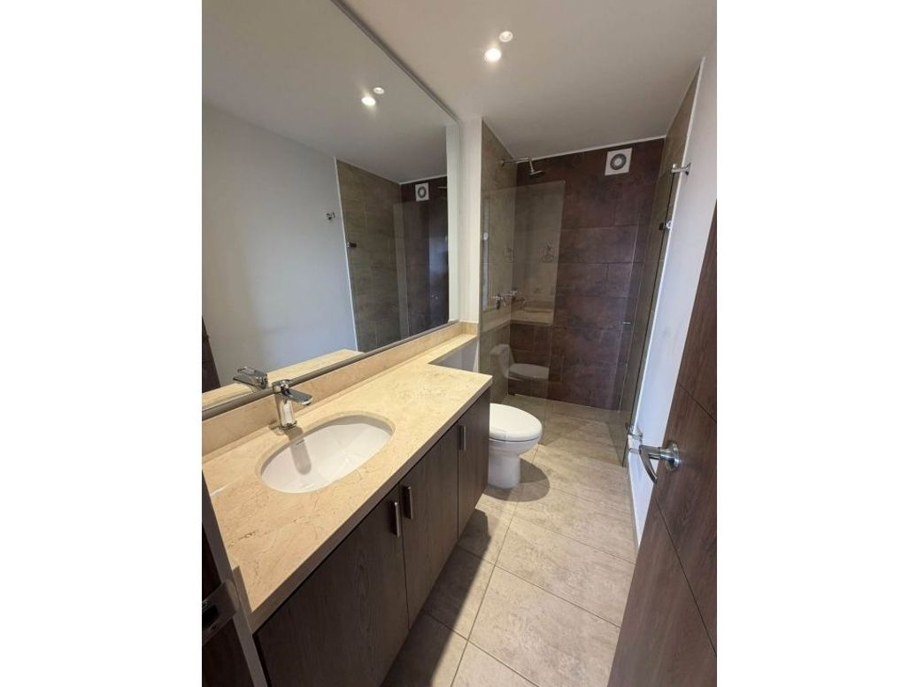Apartamento de 3 alcobas en venta en La Felicidad, Bogotá, 131 m² · foto 19 de 20