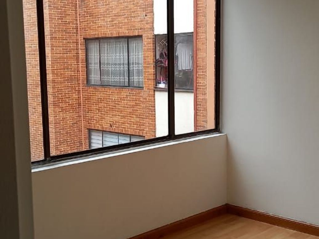 Apartamento en arriendo en Santa Teresita, Bogotá · foto 6 de 9