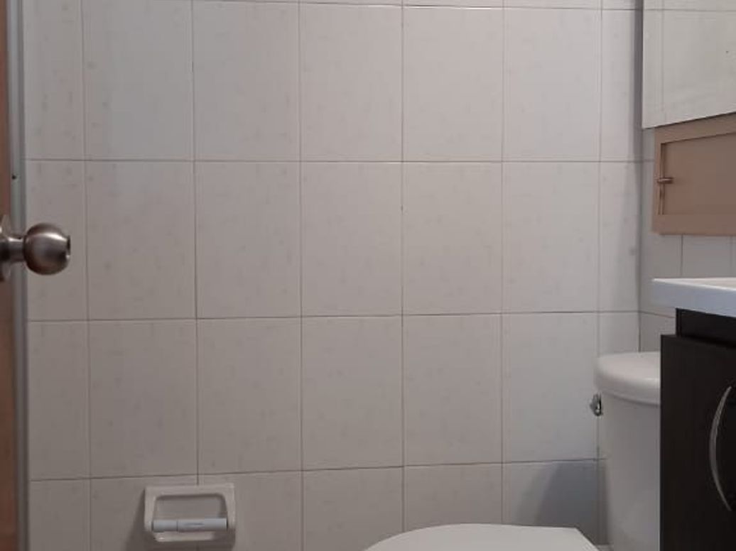 Apartamento en arriendo en Santa Teresita, Bogotá · foto 4 de 9