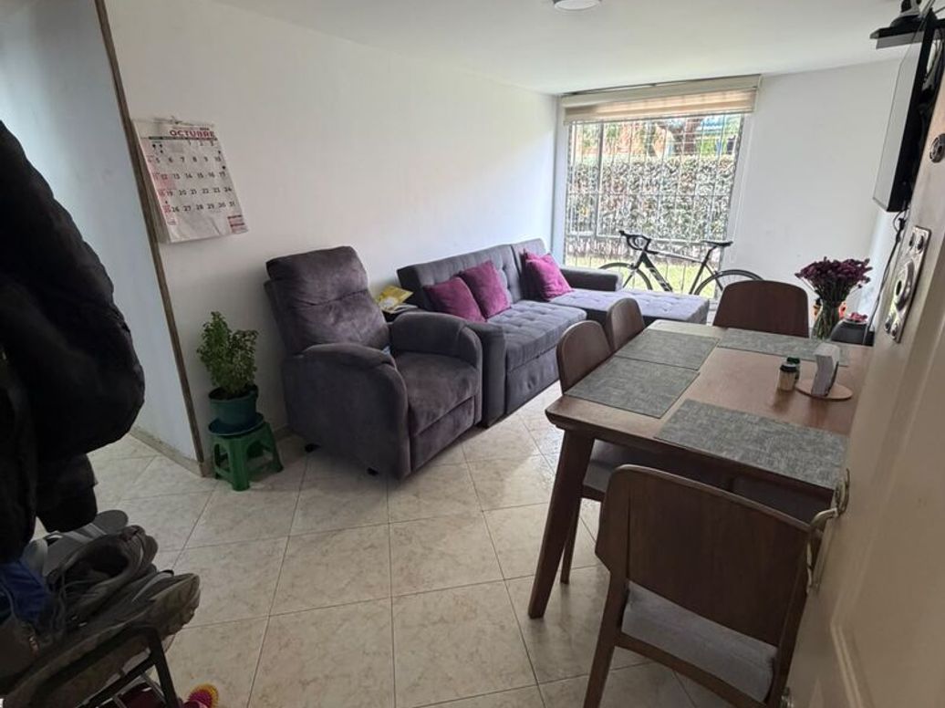 Apartamento de 3 alcobas en venta en Cr Pinar De La Fontana, Bogotá, 58 m² · foto 12 de 18