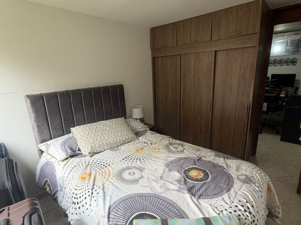 Apartamento de 3 alcobas en venta en Cr Pinar De La Fontana, Bogotá, 58 m² · foto 4 de 18