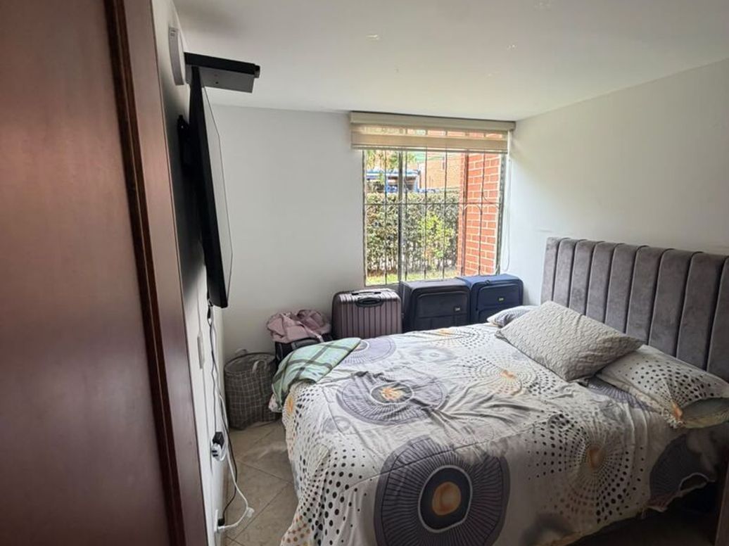 Apartamento de 3 alcobas en venta en Cr Pinar De La Fontana, Bogotá, 58 m² · foto 16 de 18