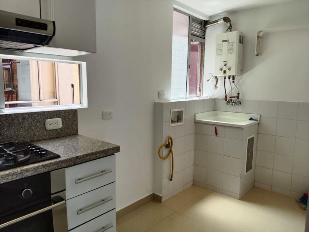 Apartaestudio en venta en Los Cedritos, Bogotá, 47 m² · foto 5 de 9