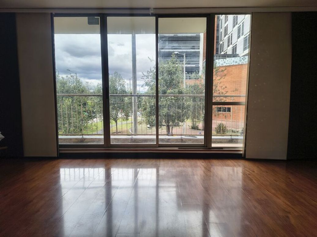 Apartamento de 3 alcobas en venta en Santa Cecilia, Bogotá, 94 m² · foto 3 de 18