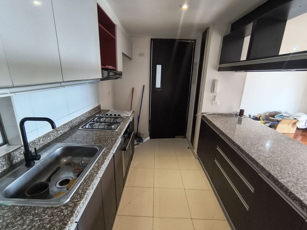 Apartamento de 3 alcobas en venta en Santa Cecilia, Bogotá, 94 m² · foto 5 de 18