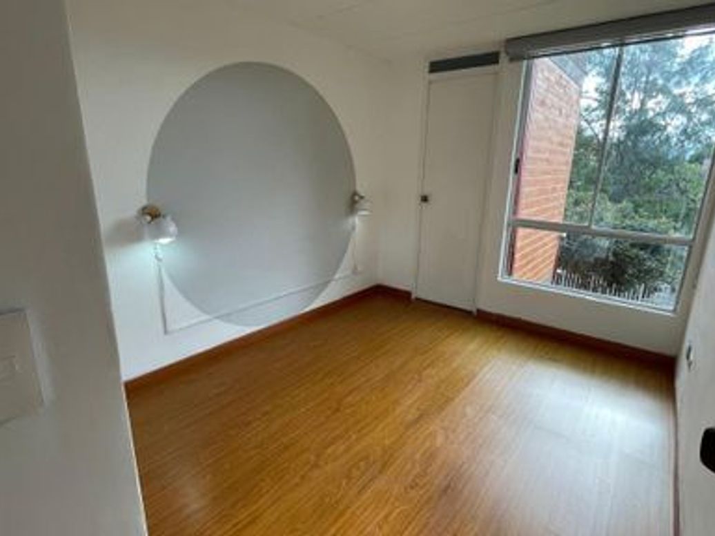 Apartamento de 2 alcobas en venta en Tuna Alta, Bogotá, 48 m² · foto 4 de 9