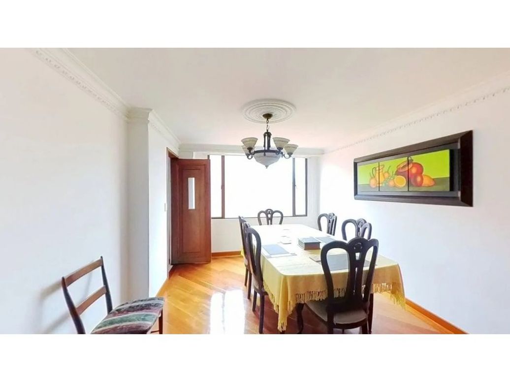 Apartamento de 3 alcobas en venta en Usaquén, Bogotá, 132 m² · foto 5 de 10